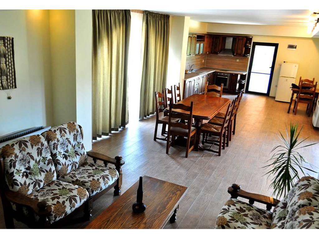 Yustina Villas Guest House 외부 사진